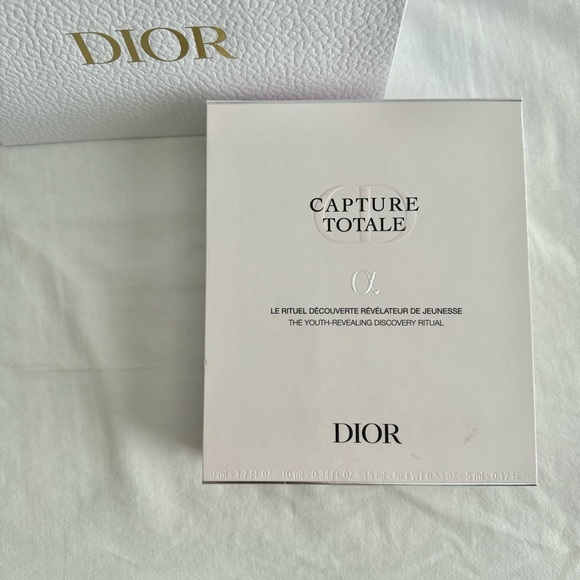 DIOR Capture Totale Set - Picture 2 of 2